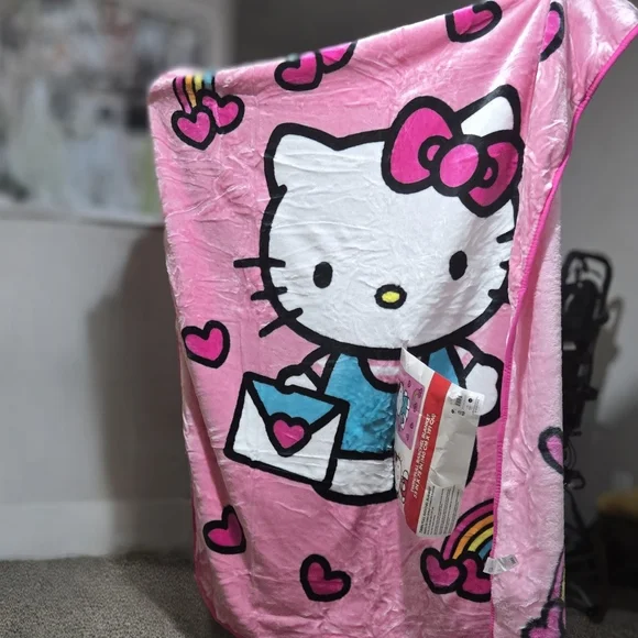 Hello Kitty Raschel Blanket - Pink, White, and Red - Picture 2 of 2